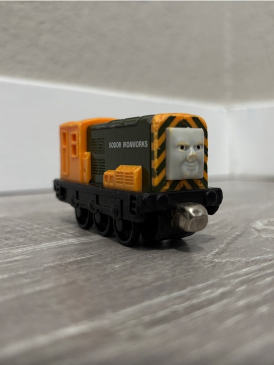 Mattel Other - Diecast Iron Arry - Thomas & Friends